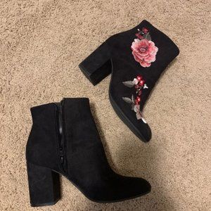 American Eagle Ankle Boot
